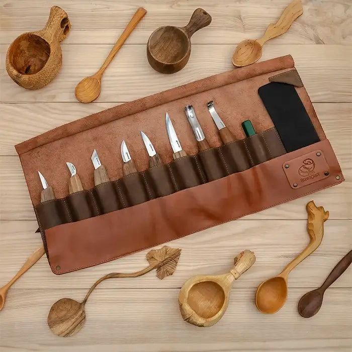Deluxe Holzschnitzmesser-Set – Lederetui