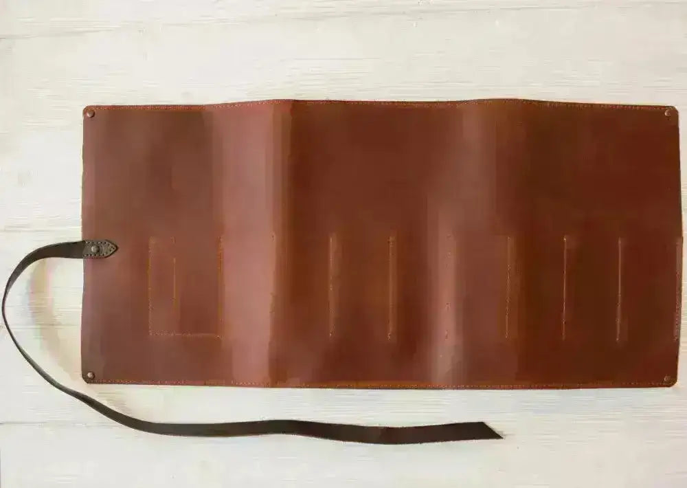 Skinnetui Rull med 8stk Lommer til Verktøy - Game-On.no