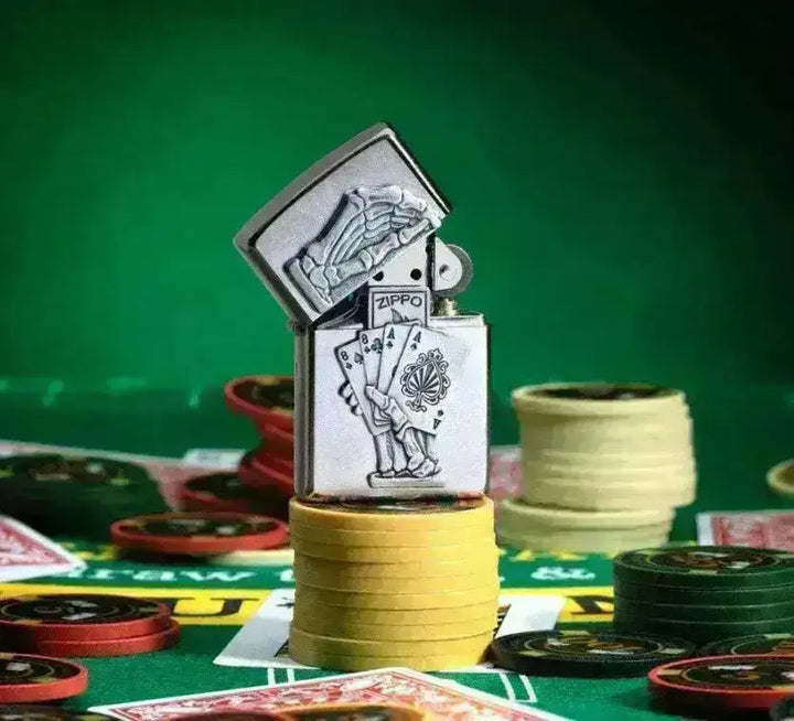 Zippo Lighter - 3D Dead Mans Hand Design - Game-On.no