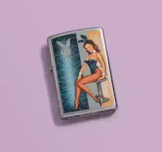 Zippo Lighter - Vintage Playboy Pinup Motiv - Game-On.no